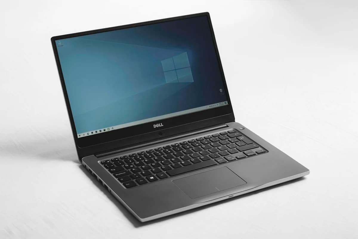 Standardized business laptops and workstation devices for corporate fleet deployment